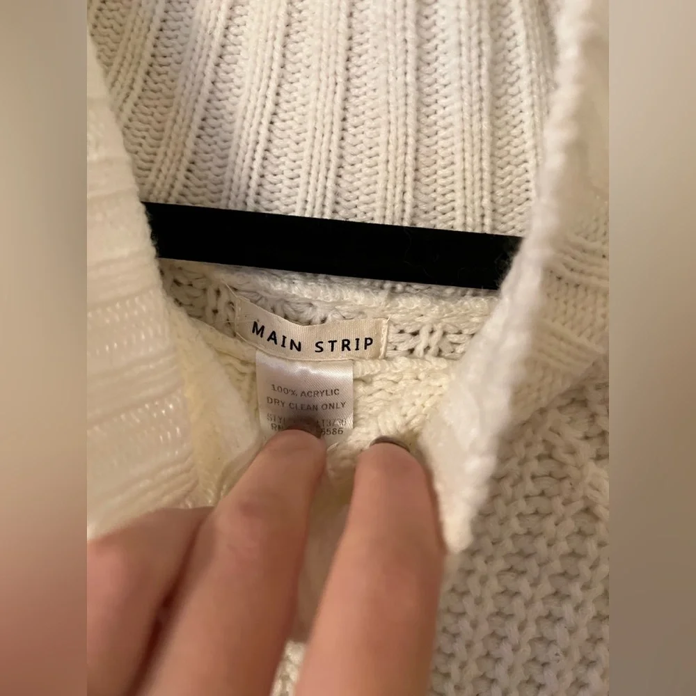Sweater - Picture 2 of 3